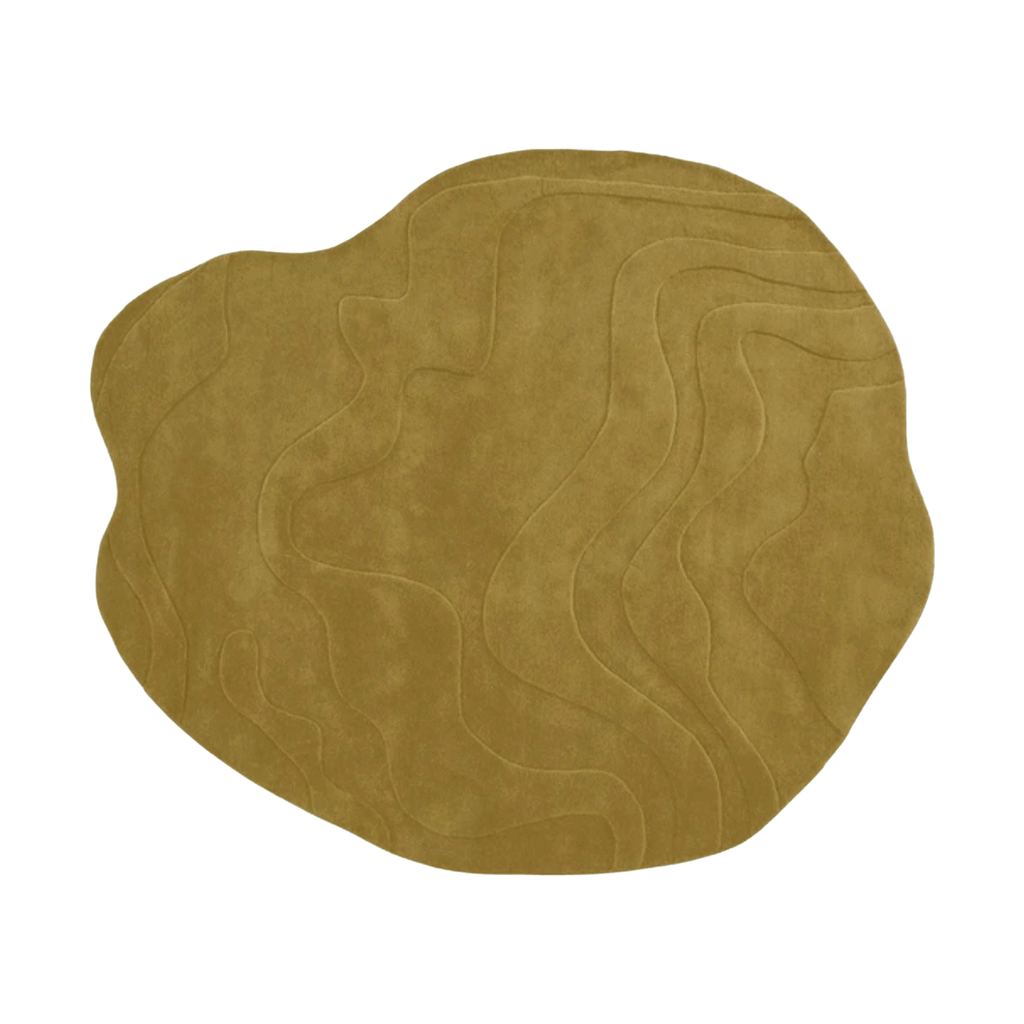 Designed by Pierre Paulin, the Ligne Roset Gavrinis Rug combines luxurious wool, hand-tufted craftsmanship, and sculptural contemporary design.